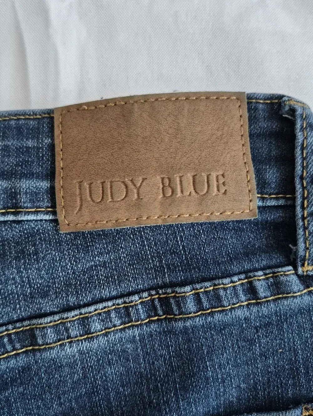 Judy Blue Classic Dark Blue Denim Shorts Sz Small - Picture 7 of 7